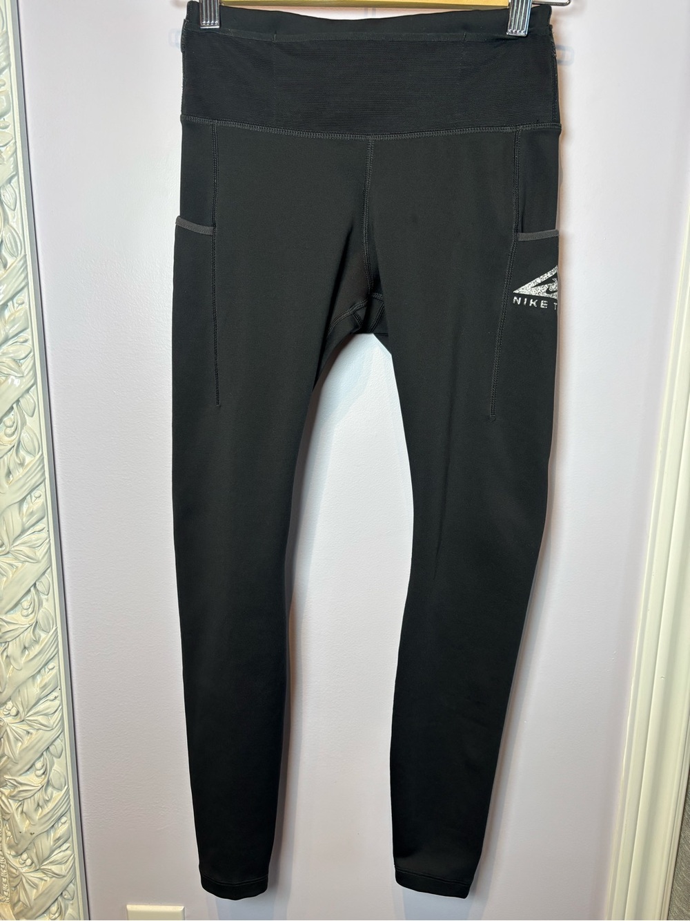 Nike Womens Trail Black Logo Side-Pocket Leggings Size S